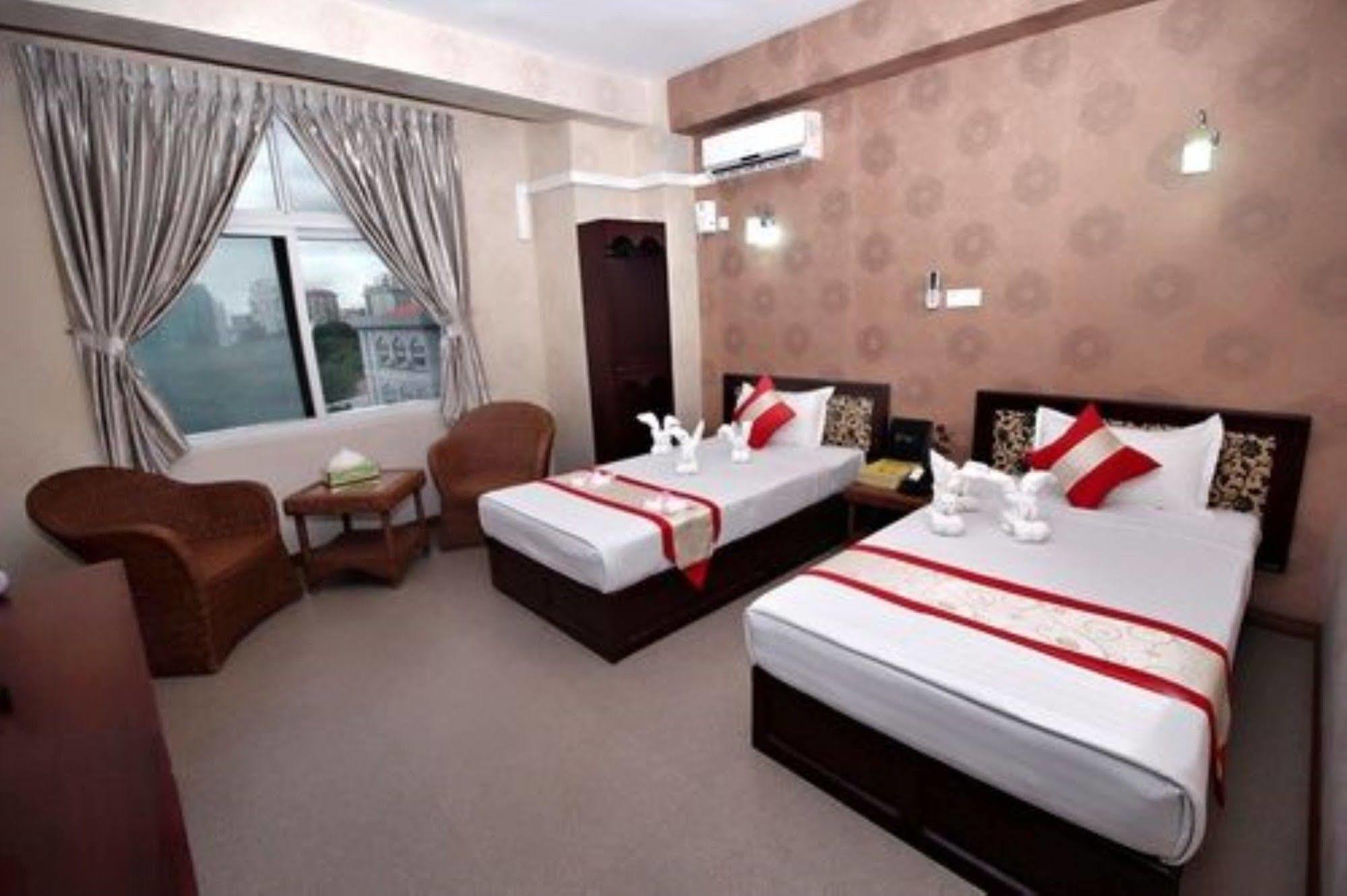 Diamond Crown Hotel Gyogon Extérieur photo