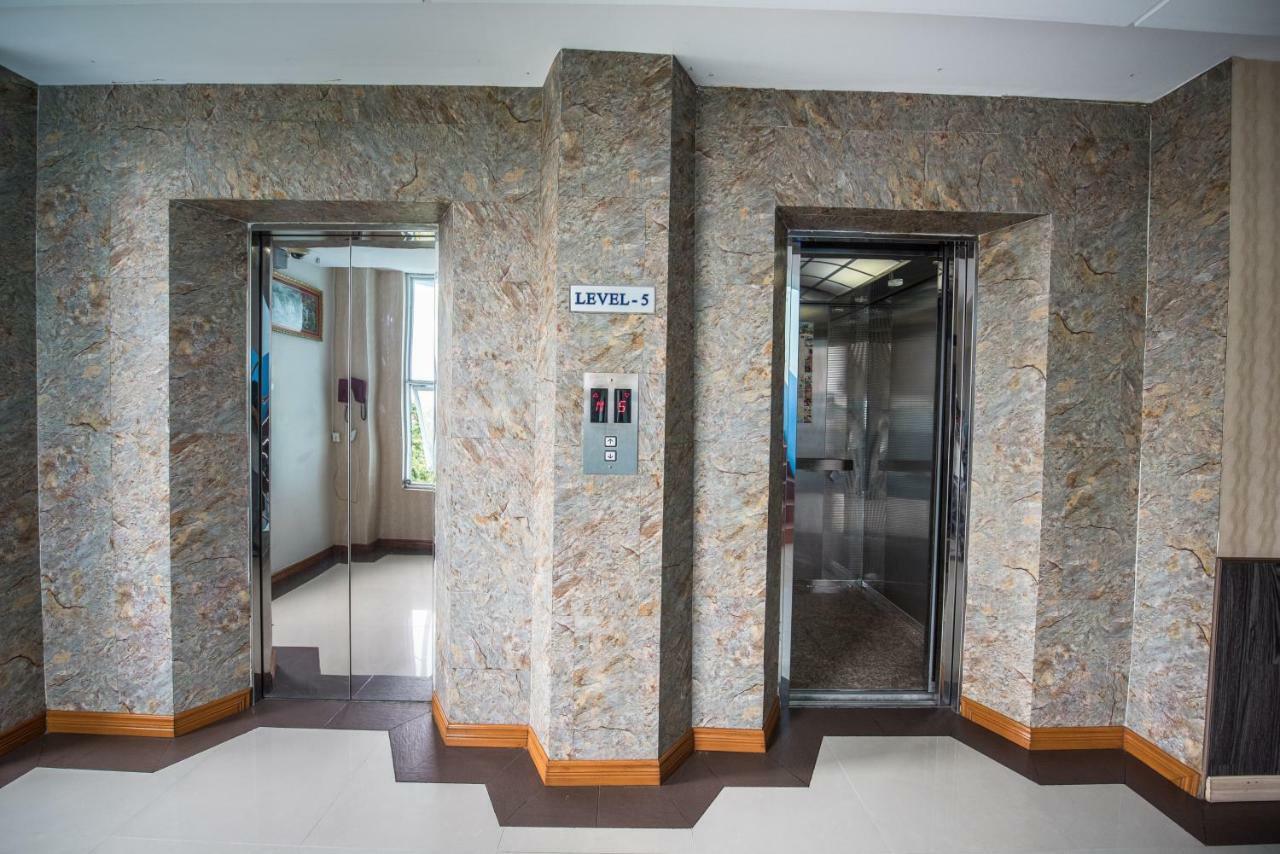 Diamond Crown Hotel Gyogon Extérieur photo